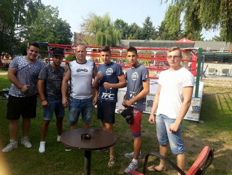 Sportivii Top Fighters Club Arad s-au remarcat la o gală în Timişoara. Unul dintre ei are doar 15 ani! (FOTO)