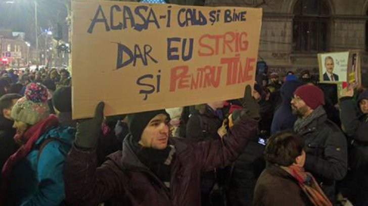 Legea grațierii scoate lumea în stradă: 5.000 de persoane protestează în Bucureşti