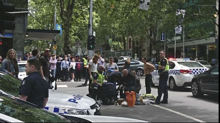 O mașină a intrat în plin în pietoni în Melburn. Cel puțin trei morți și 20 de răniți(VIDEO)