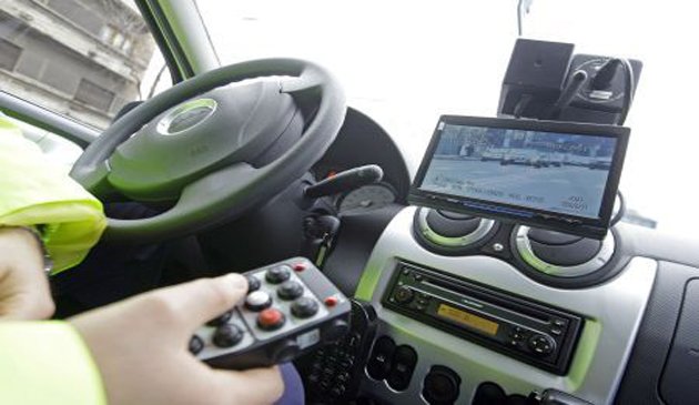 Atenţie şoferi: poliția va cumpăra radare care „văd” la un kilometru depărtare