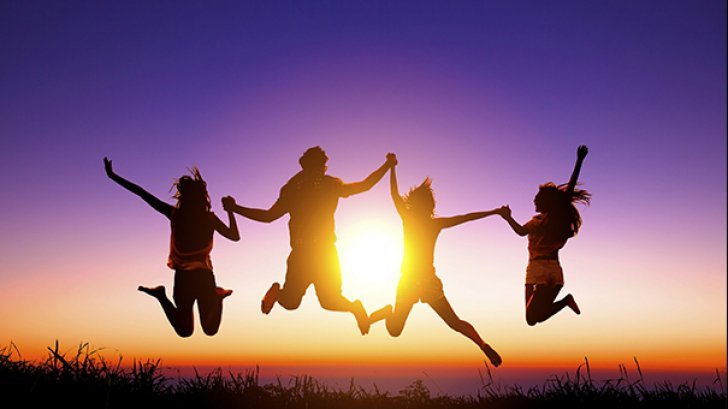 Cercetătorii au descoperit: oamenii fericiţi sunt cei mai sănătoşi!