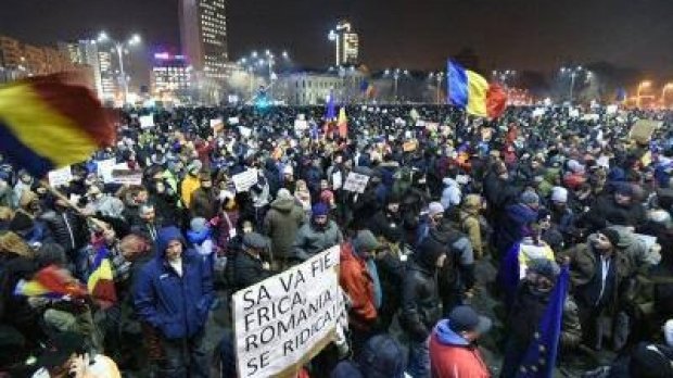 Noi proteste antiguvernamentale sunt anunţate în Bucureşti şi în ţară. Manifestanţii din Capitală vor pleca în marş spre Parlament