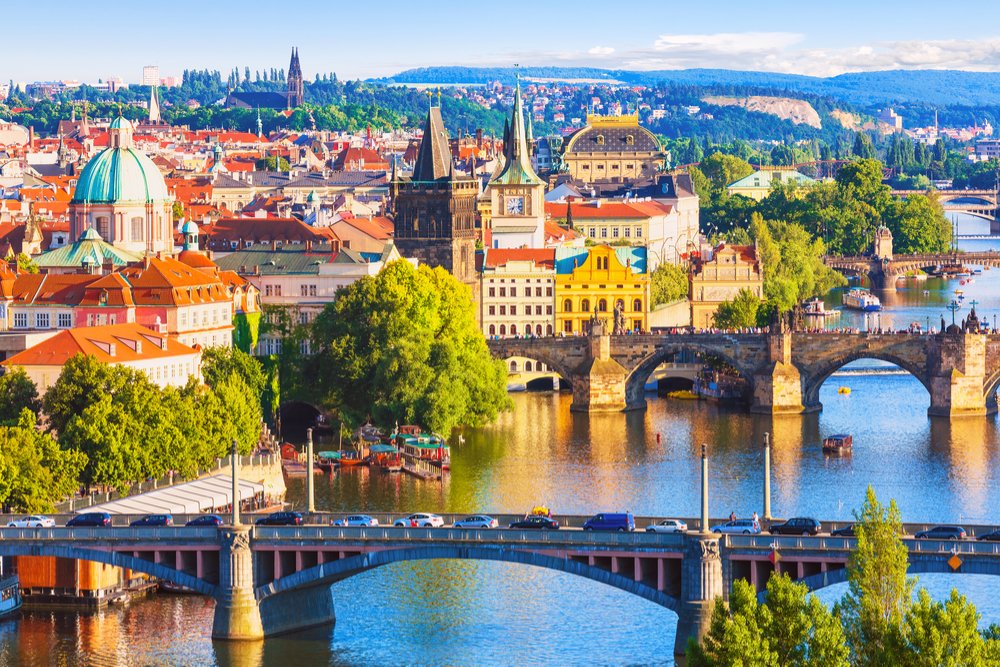 Praga, un oraș pe care merită să îl vizitezi, indiferent de anotimp