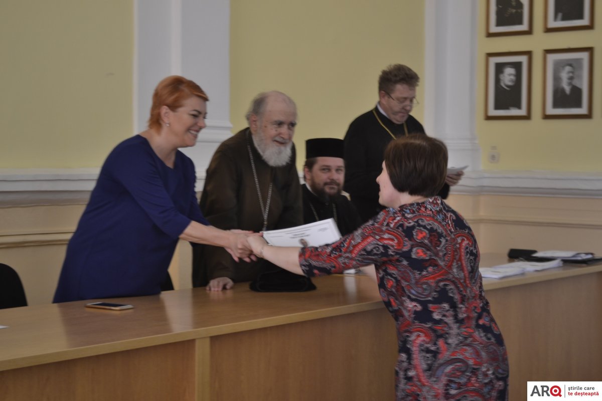 Acordarea diplomelor onorifice celor mai merituoși profesori de religie ortodoxă