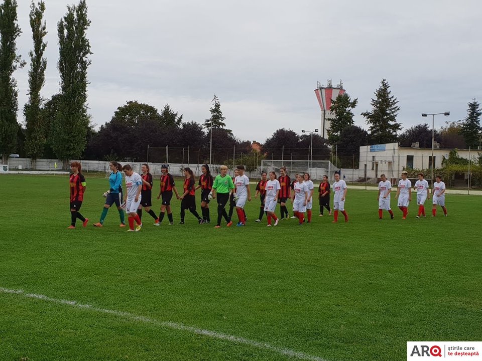 CS Ineu - AC Piros Security Arad  1-15, la fotbal feminin