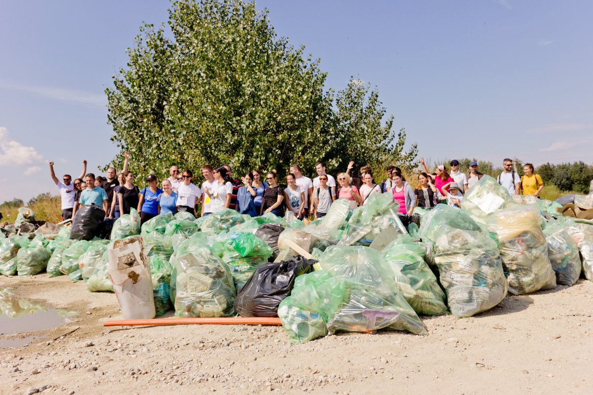 Rezultate finale „Let`s Do It, Romania!”: Peste 365 000 de voluntari au participat la Ziua de Curățenie Națională