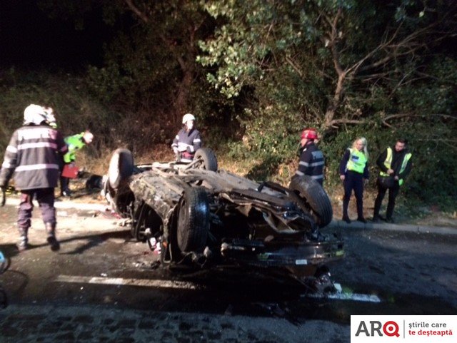 Doi morți și doi grav răniți în accident cu BMW pe pod la Micălaca