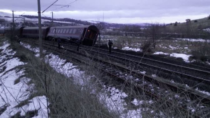 Accident feroviar grav în Hunedoara. Autoritățile au activat planul roșu de intervenție