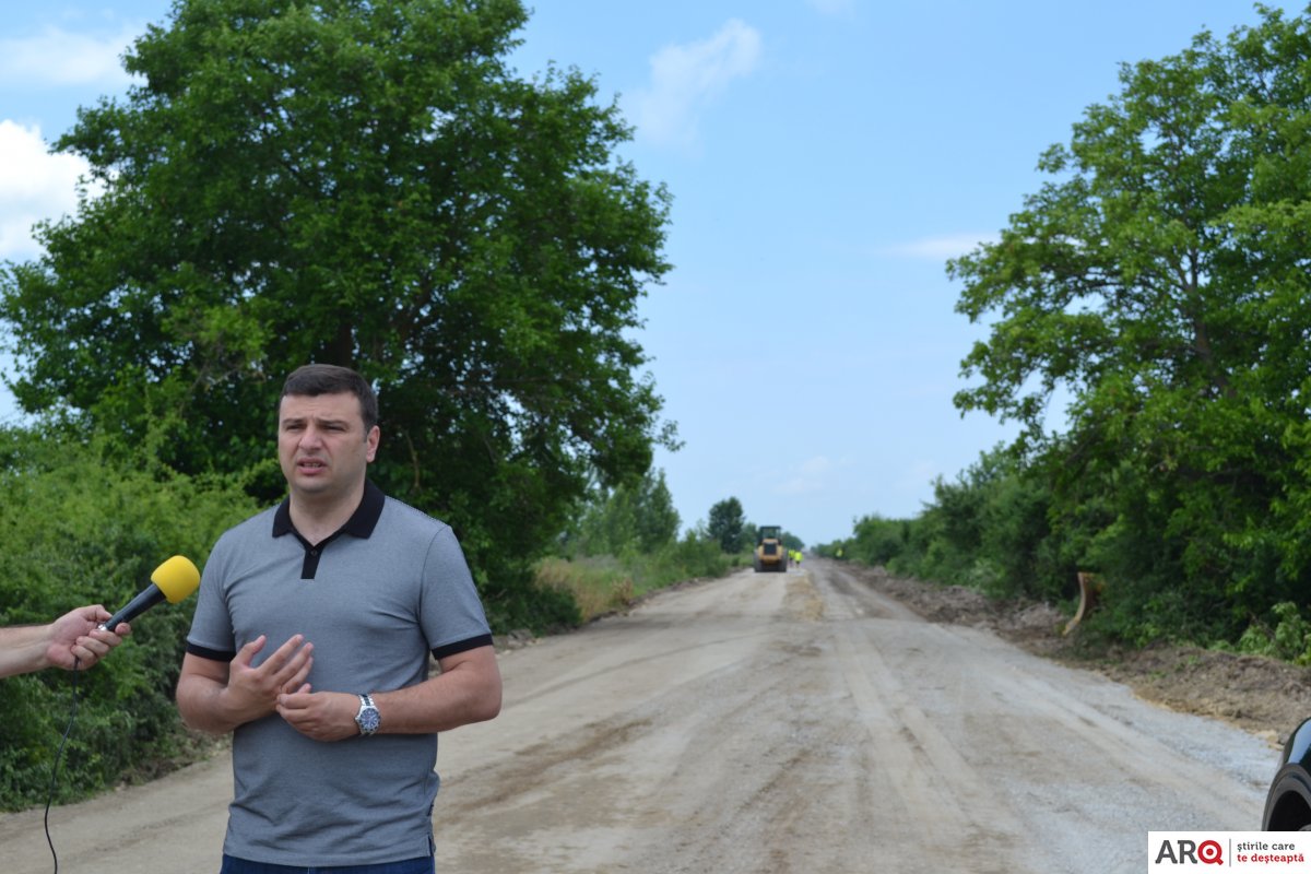 Drumul Nădab-Zărand-Seleuş refăcut din fonduri europene