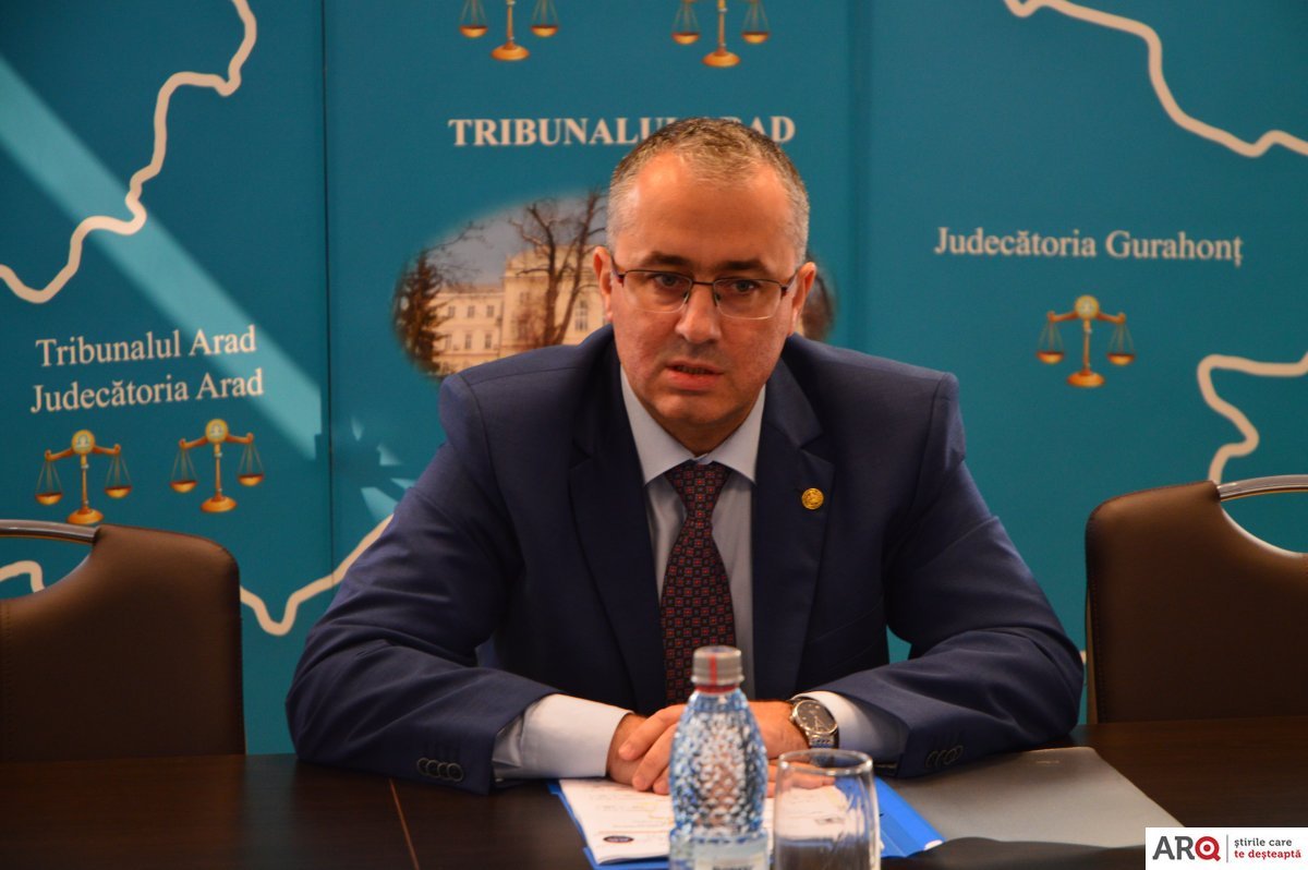 Când vor fi trași la sorți cei trei judecători care vor face parte din BEC Arad, constituit pentru alegerile parlamentare