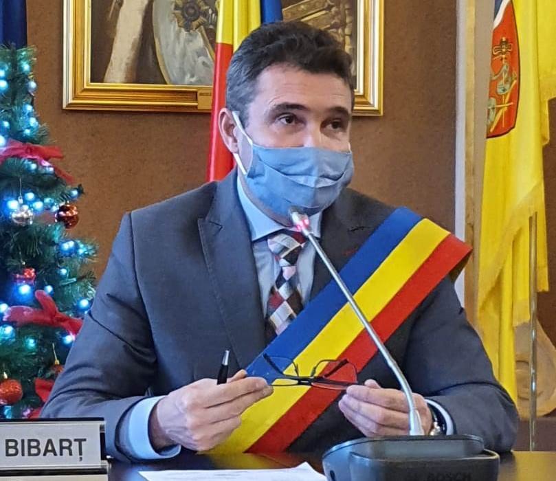 Călin Bibarț: „Distribuim rapid peste 500 de tablete elevilor din municipiu”