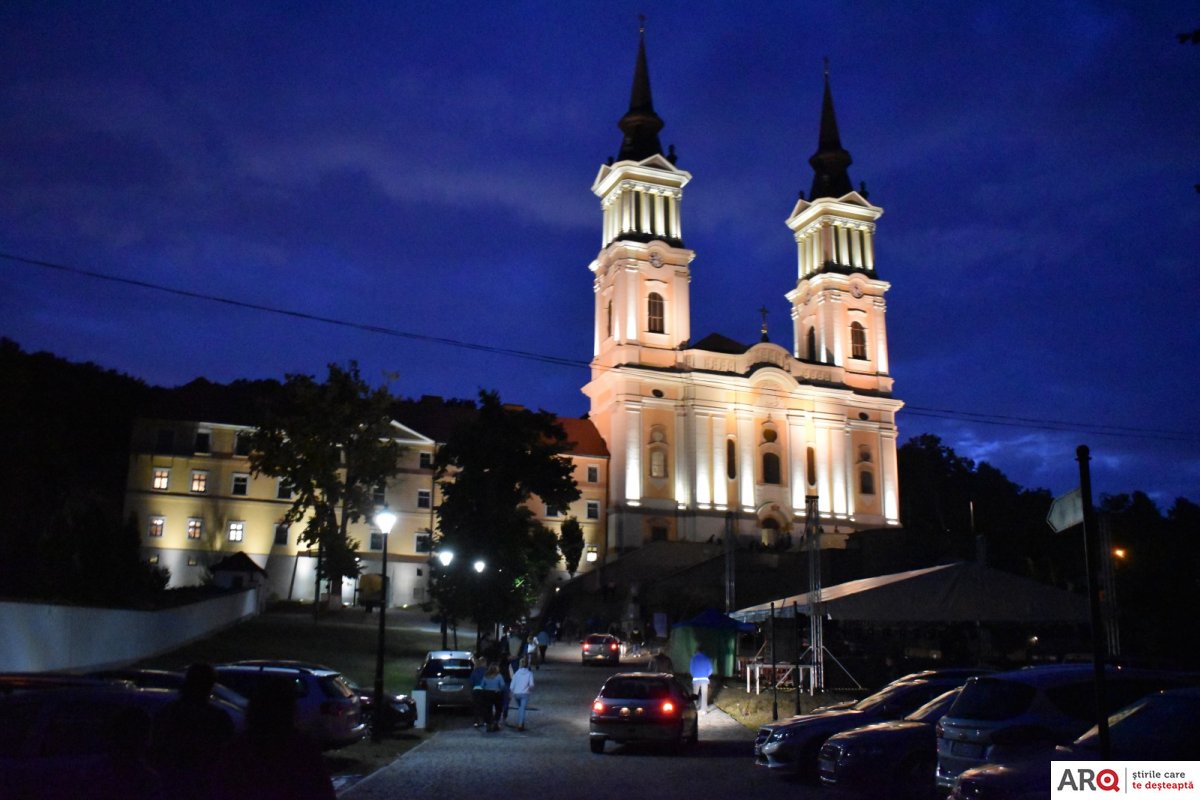 Lipova Symphonic City - concert cu Marcel Pavel invitat special, la basilica Maria Radna