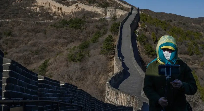 Scurtătură cu bucluc: două persoane au spart o porţiune din Marele Zid Chinezesc pentru a ajunge la repede la muncă