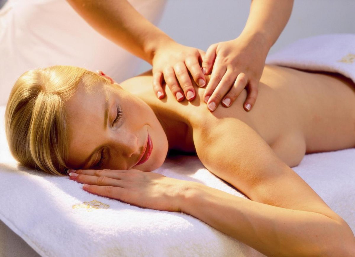 Masa de masaj profesională, un produs  cheie în procesul de vindecare