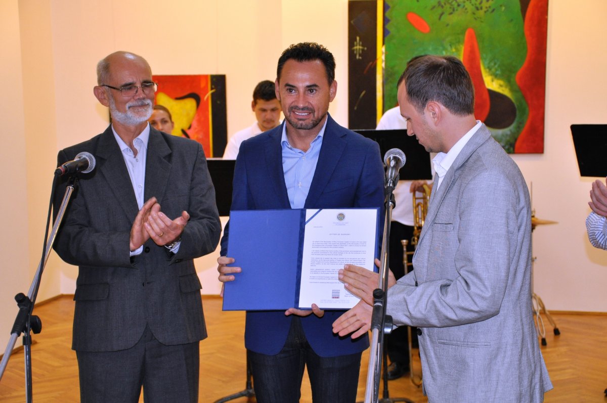 Pecs susține oficial candidatura Aradului pentru titlul de Capitală Culturală