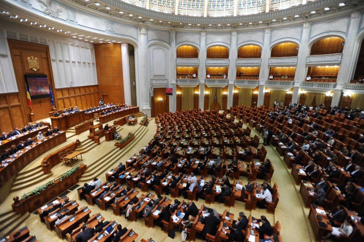 Codul Fiscal a fost adoptat de Parlamentul României