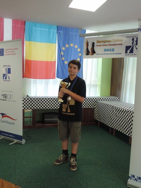 Şahistul arădean Bogdan David, medaliat cu argint la Campionatul Uniunii Europene (FOTO)