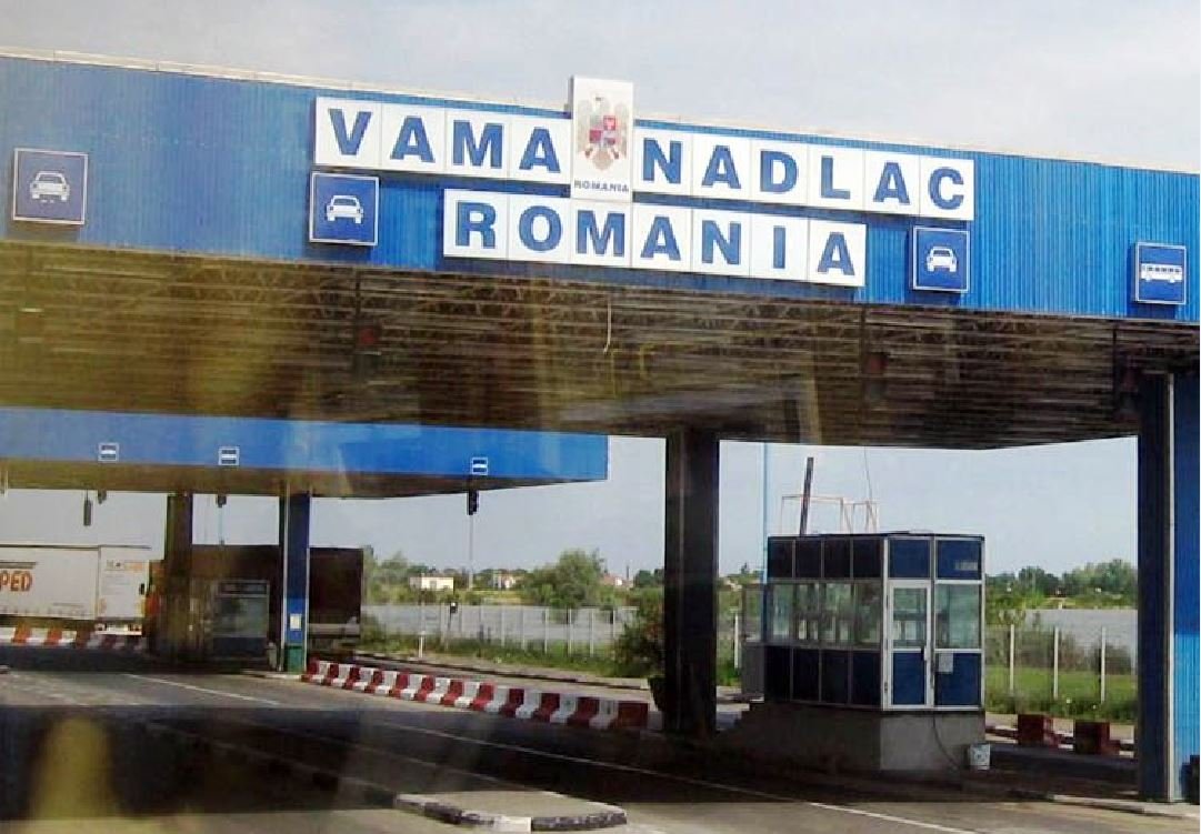 Sirieni la Nădlac. Au fost călăuziți spre Spațiul Schengen de un grec