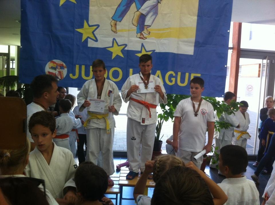 Judoka arădeni, pe podium în Ungaria și Austria