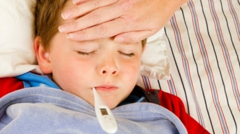 Alertă! Boala care paralizează copiii a fost depistată la doi pași de România