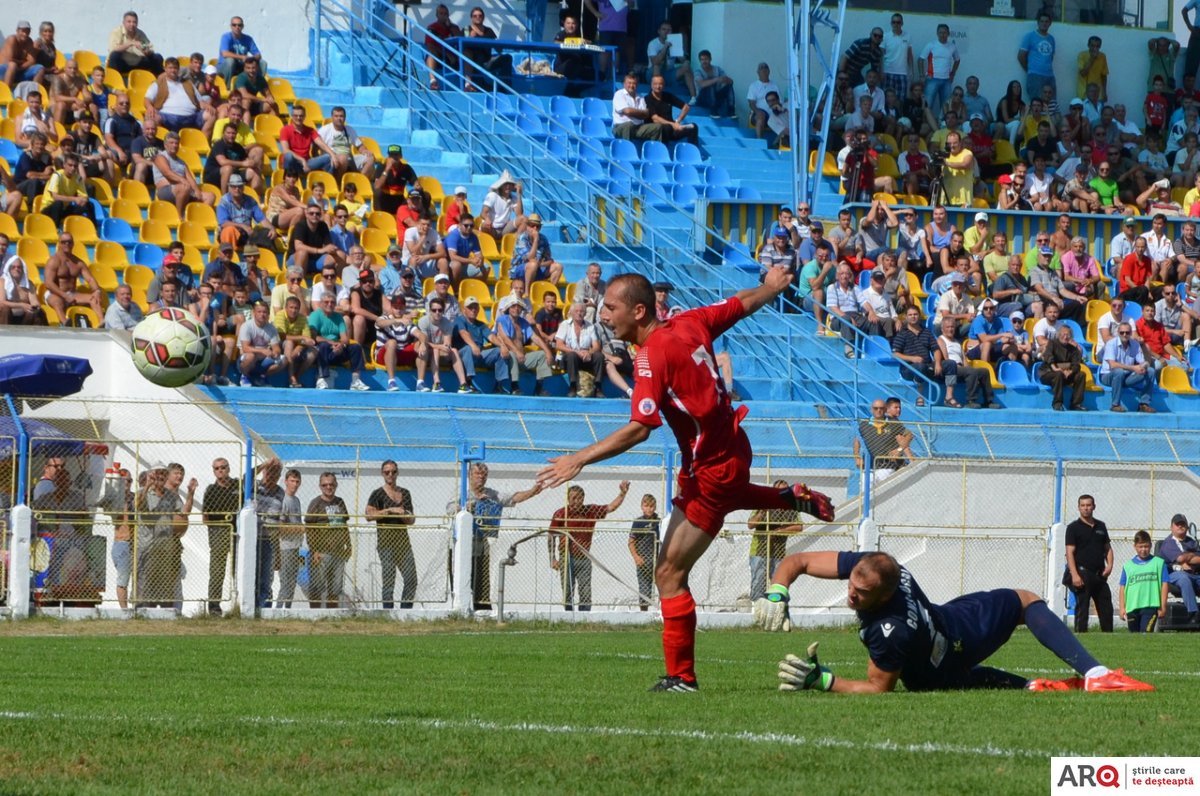 Au părăsit Cupa la 11 metri: UTA - Pandurii Tg. Jiu 2-4