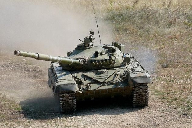 Ungaria a trimis mii de militari şi tancuri la frontiera cu Serbia