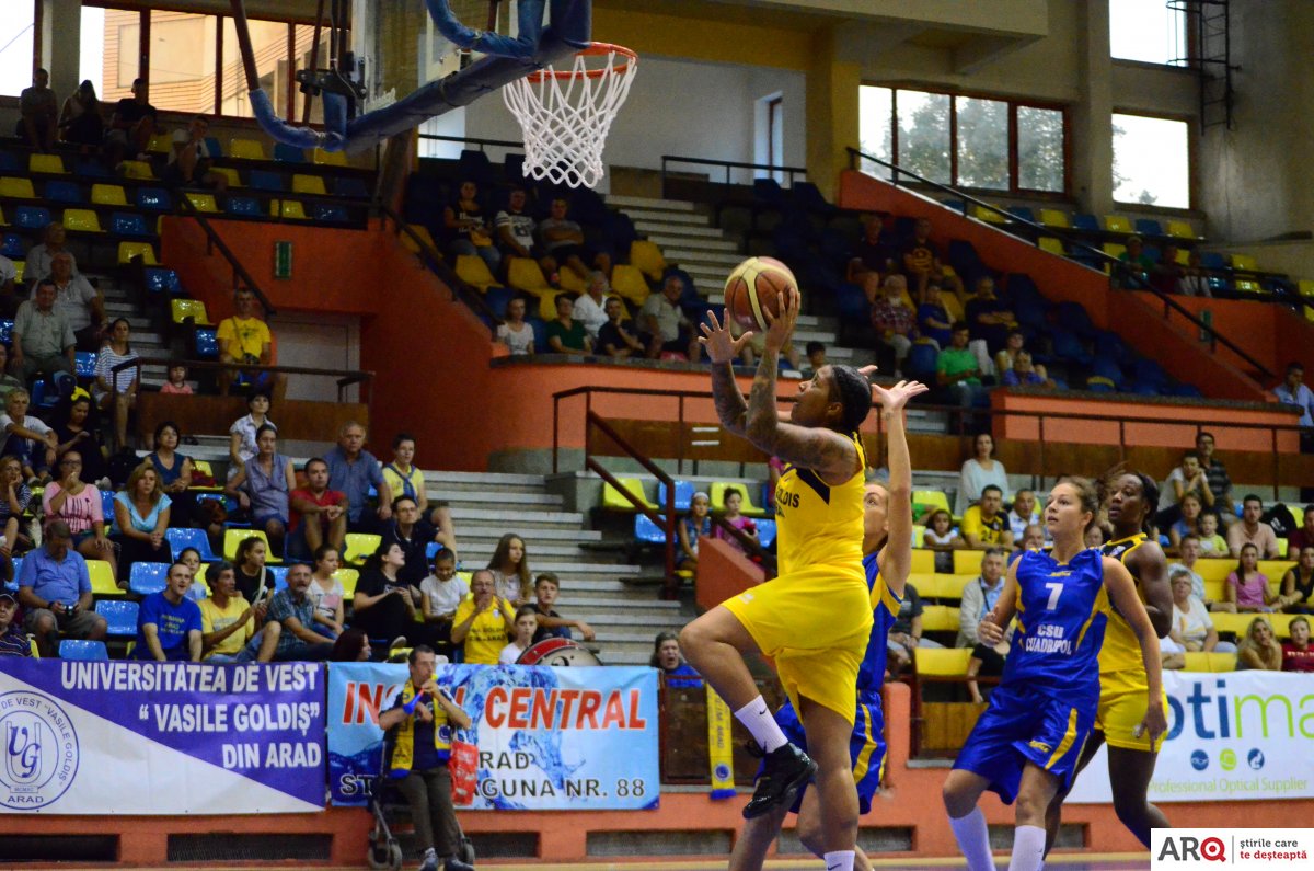 O palmă pe obraz încă din prima etapă: Phoenix Galaţi - Univ Goldiş ICIM Arad 77-75