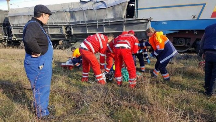 Accident feroviar în Gorj: Două locomotive s-au ciocnit frontal