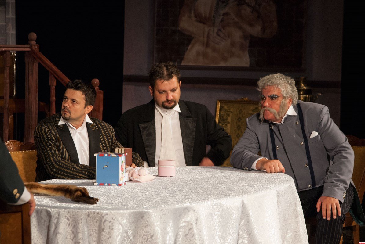 La teatru, sfârșitul anului vine cu o comedie de mare succes