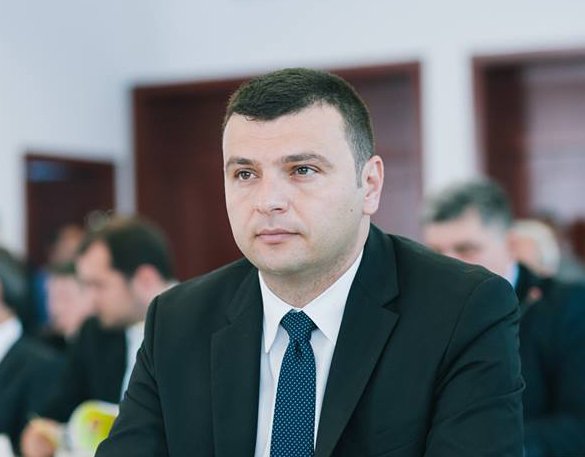 Sergiu Bîlcea: „Aşteptăm banii de la guvern pentru drumul Mişca-Apateu-Berechiu”!