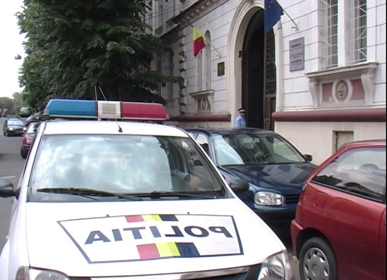 Un teribilist fără permis din Târnova a furat o mașină și a condus-o beat