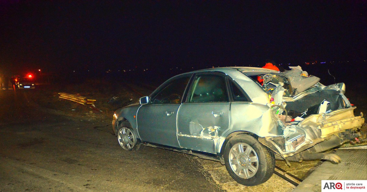 AUDI lovit de tren lângă Zimandul Nou