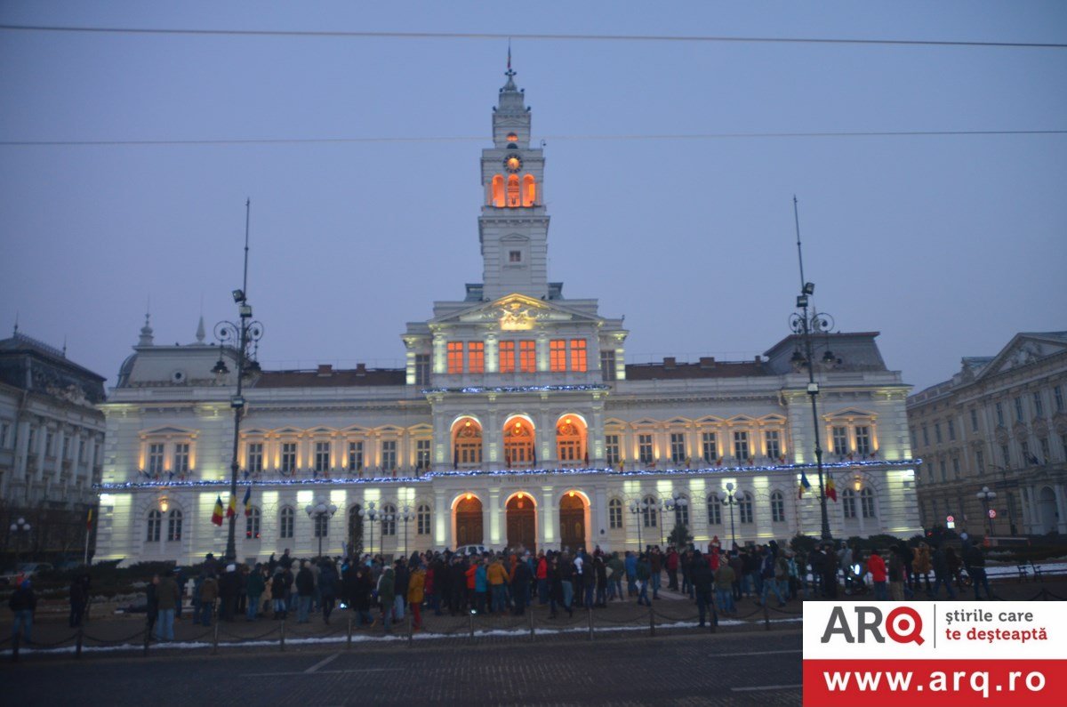 PROTEST în Piața Revoluției din Arad: