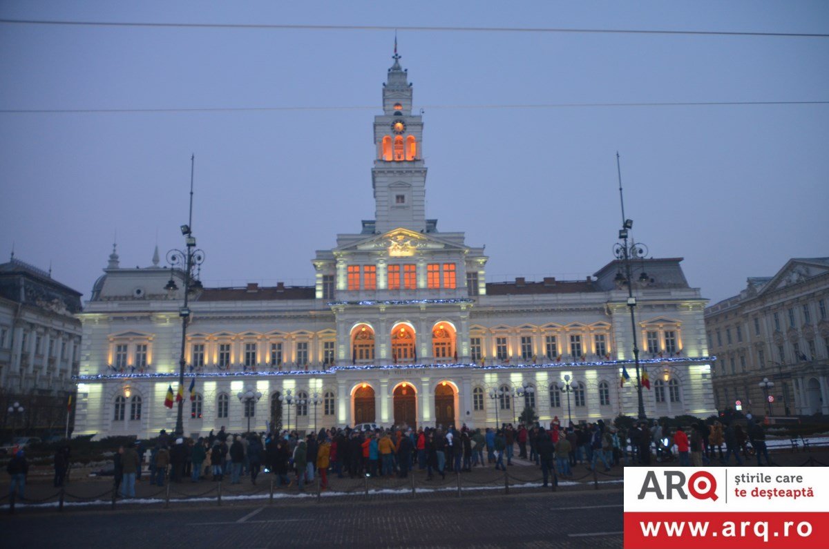 PROTEST în Piața Revoluției din Arad: 