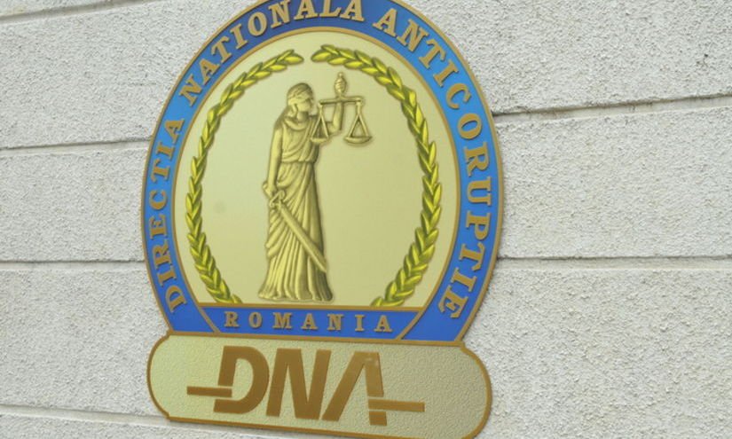 2.151 dosare de abuz în serviciu la DNA.1.960 oameni trimişi în judecată de Parchetul General tot pentru abuz