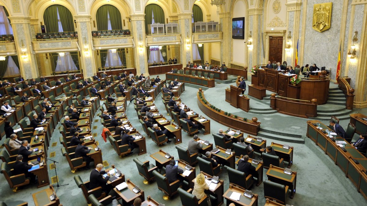 Senatul a respins procedura de urgenţă pentru ordonanţa de modificare a Codurilor Penale şi graţiere
