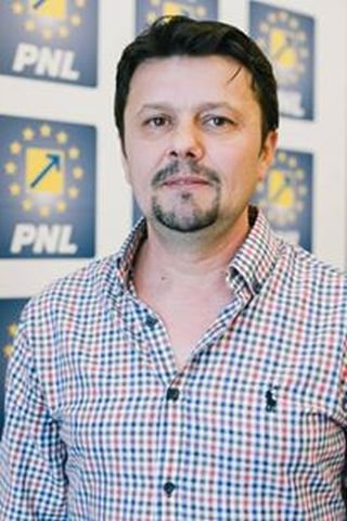 Ionel Bulbuc (PNL): “Dl. Vărcuș demonstrează că nu cunoaște diferența dintre o stagiune teatrală și pizza Quattro Stagioni!”