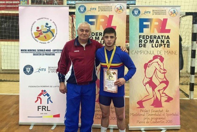 Luptătorii arădeni, de 4 ori pe podium la U23. Două medalii sunt de aur!