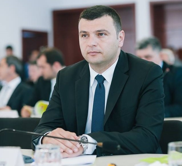 Sergiu Bîlcea: „Ne dorim ca arădenii să fie respectaţi de Guvernul României”