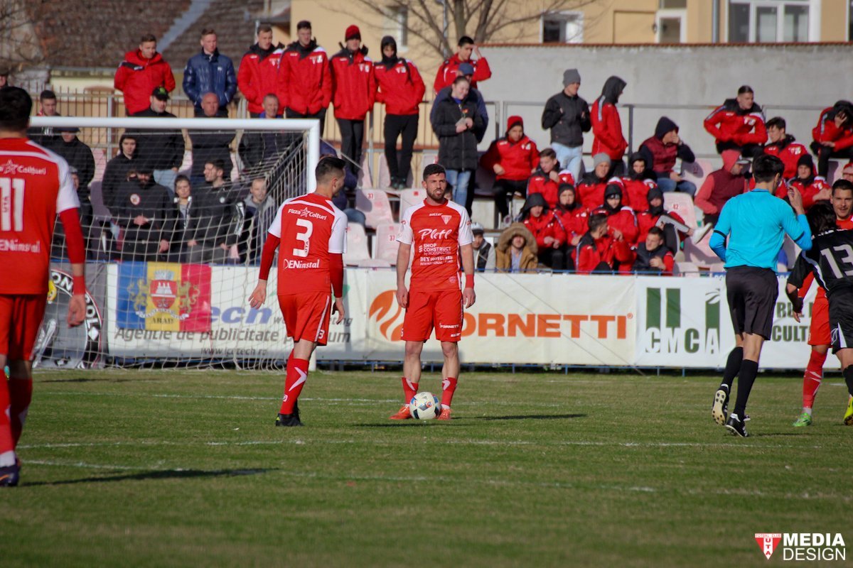 Piedică în calea fericirii: UTA - FC Braşov 1-2