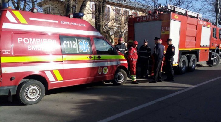 Două licee din Târgoviște, evacuate după o amenințare cu bombă. 