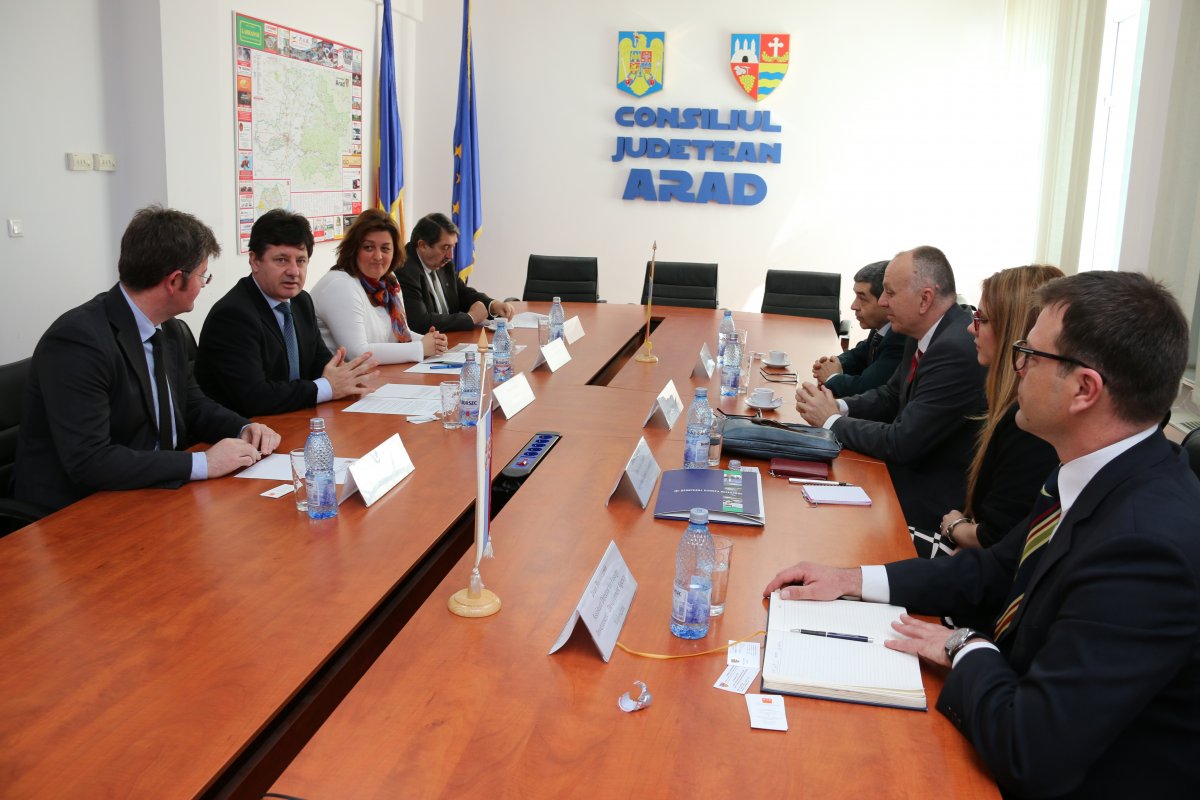 Parteneriate economice între Voivodina (Serbia) şi Arad