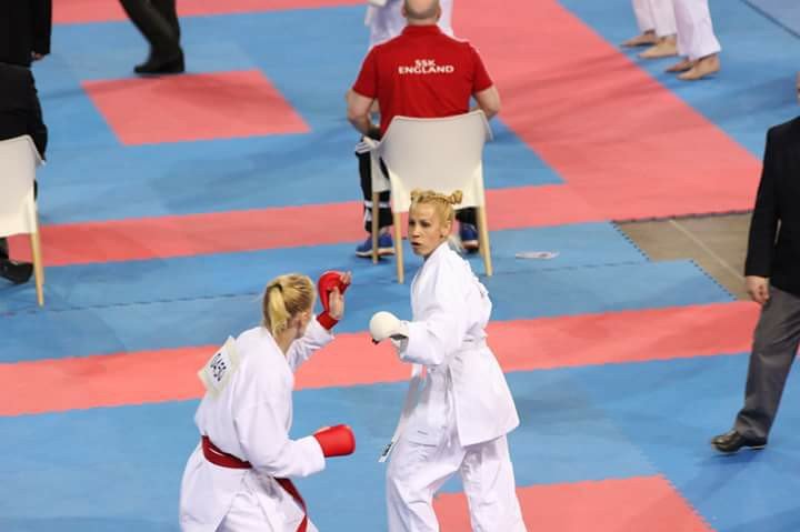Trei medaliaţi europeni pentru Banzai Karate Club Arad. Paula Minea a devenit campioană europeană WUKF!