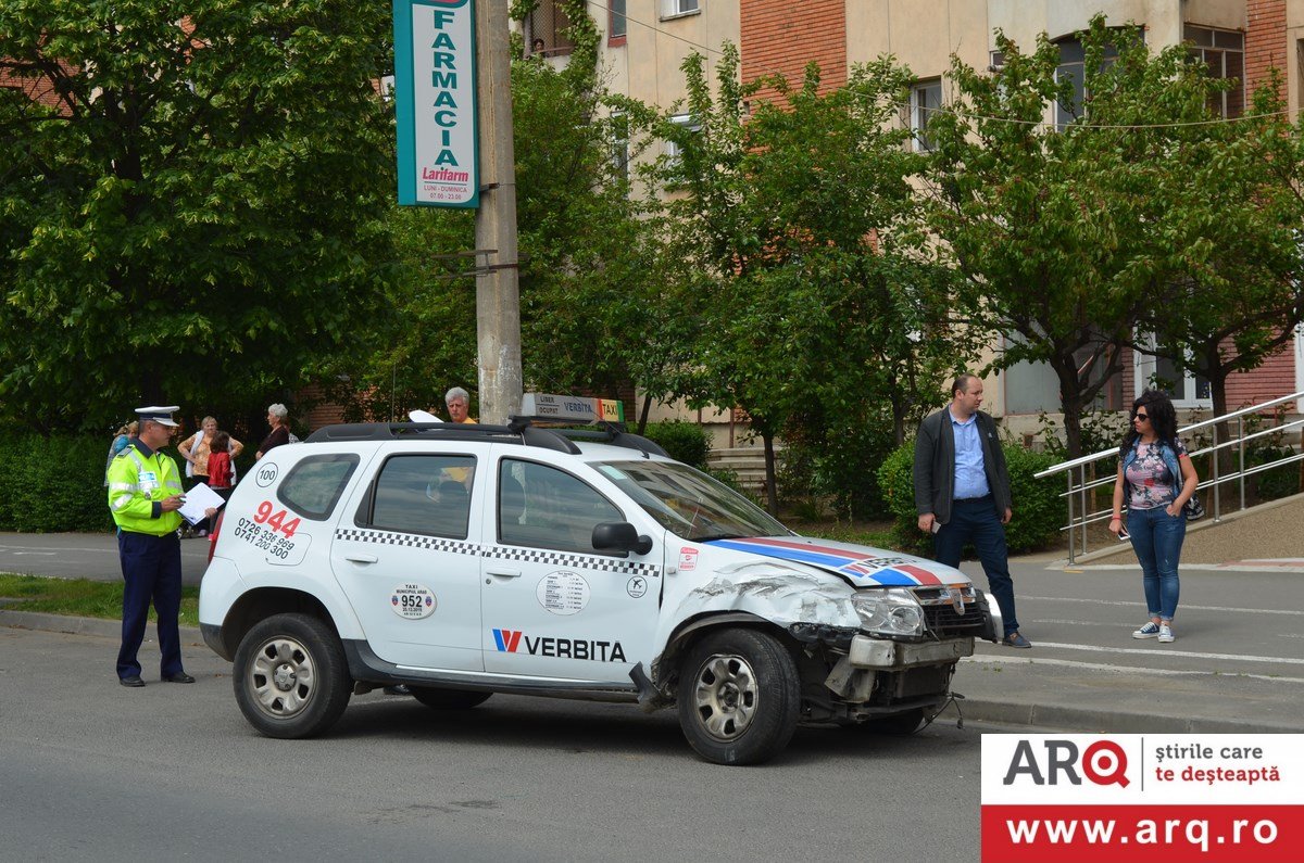 Accident cu patru mașini și doi răniți la UTA