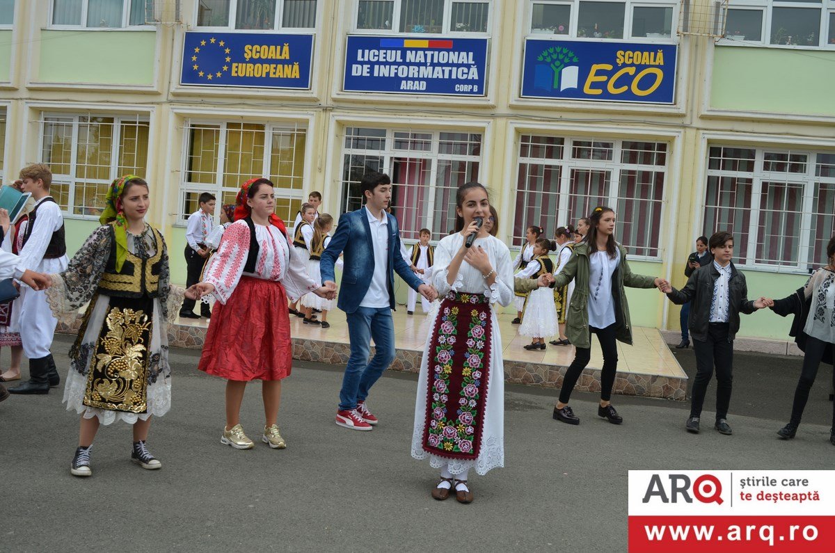 CONCURS REGIONAL DE  TRADIȚIE ȘI UMOR:  „NUMAI CÂNT ȘI VOIE BUNĂ”