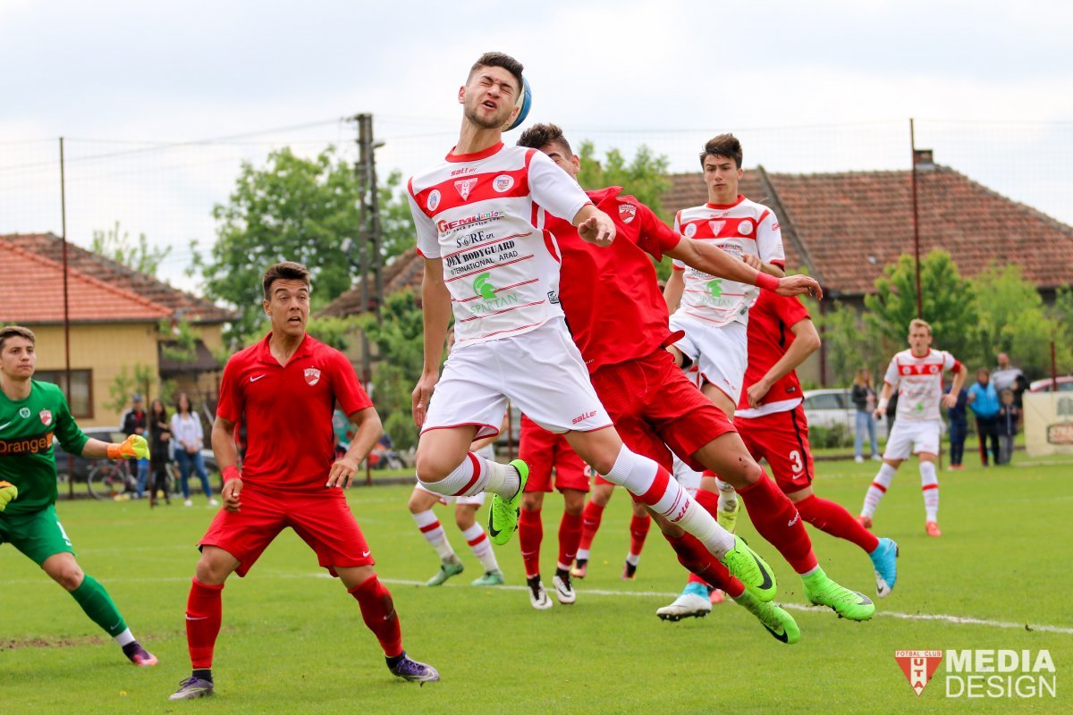 Semifinale dificile pentru cele două echipe ale UTA-ei la Elite