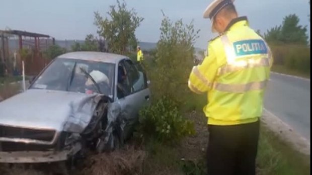 Accidente grave pe şoselele din România, o tânără a murit şi şase persoane au fost rănite, printre care şi 2 copii