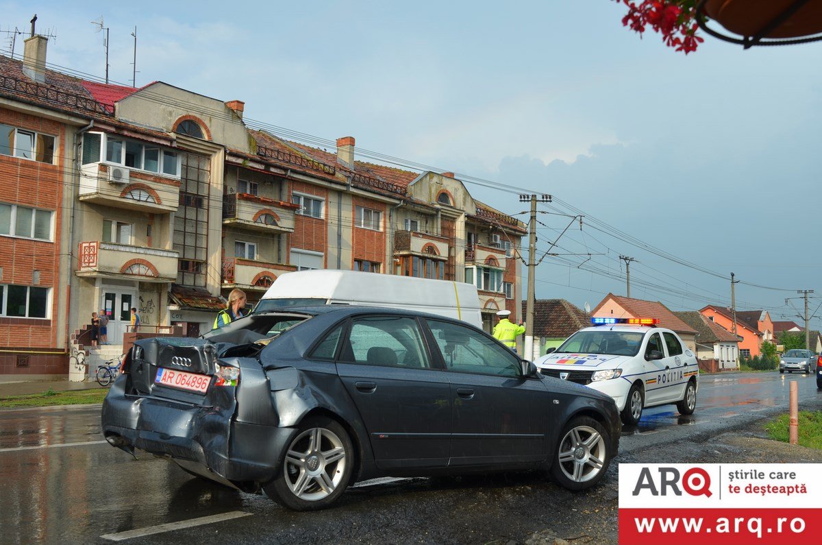 Accident cu un AUDI la Vladimirescu