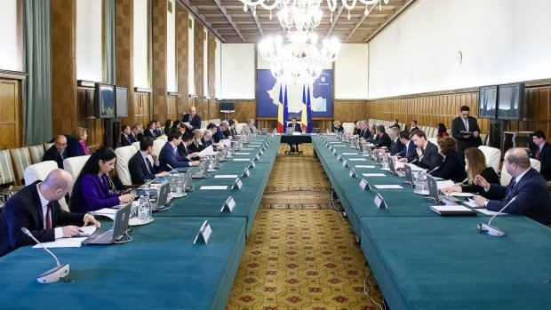 Plan pentru căderea lui Grindeanu: Ce miniştri sunt dispuşi să-şi dea demisia