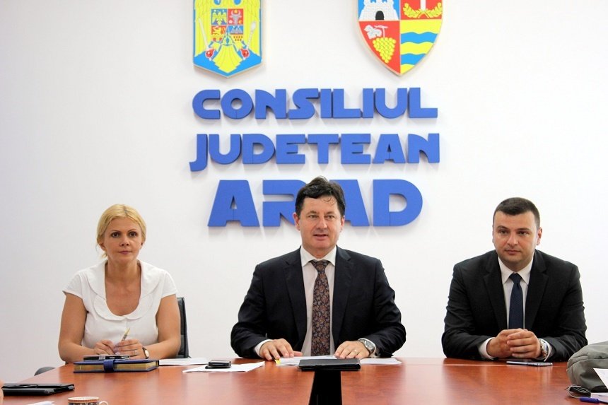Bilanțul primului an al echipei Cionca-Bîlcea-Boghicevici la conducerea Consiliului Județean Arad
